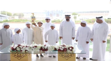 حالة من الإثارة تسيطر على منافسات سن الإيذاع في ختامي المرموم لسباقات الهجن